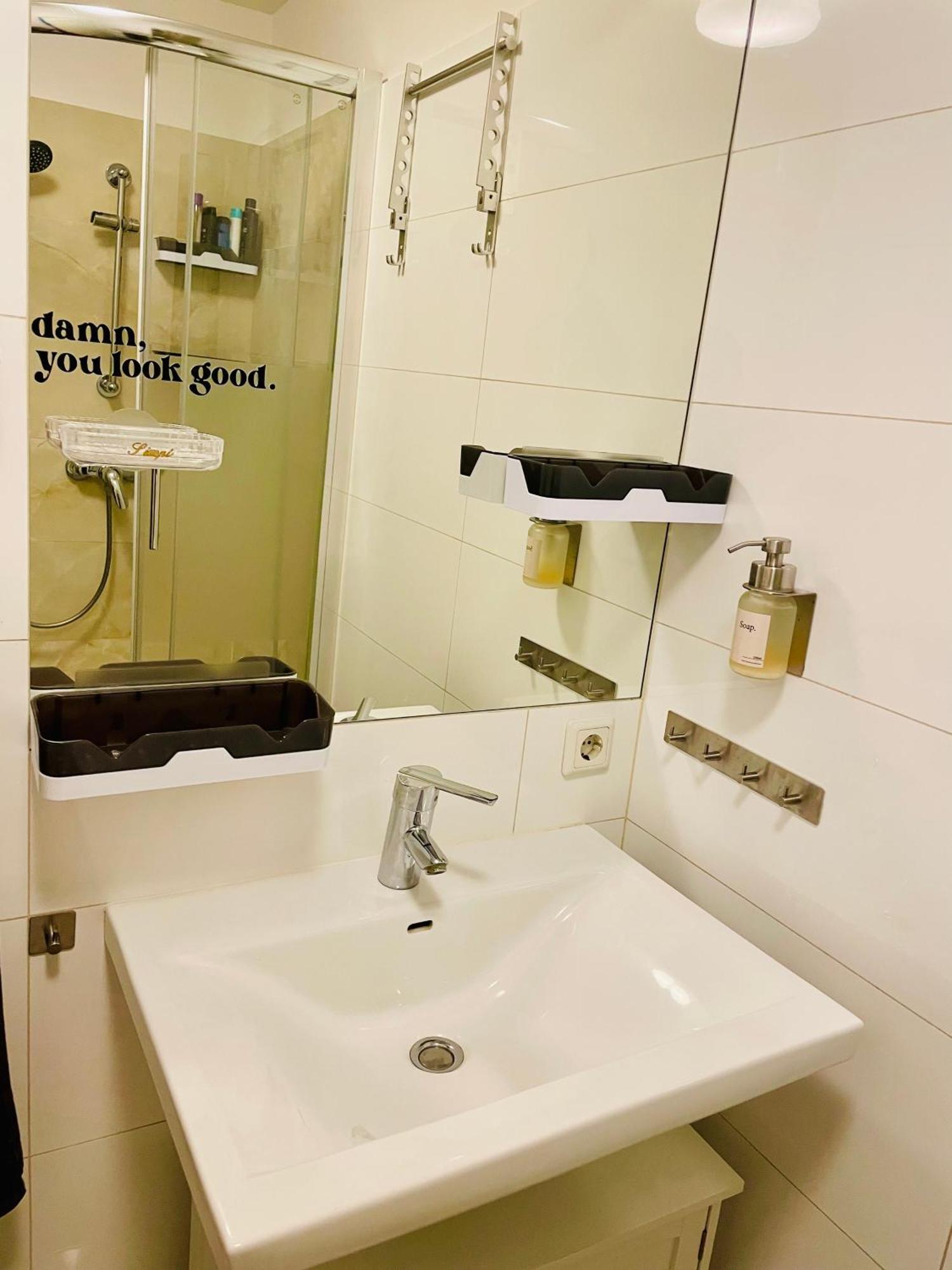 Business-apartment 1-6 Months Apartamento